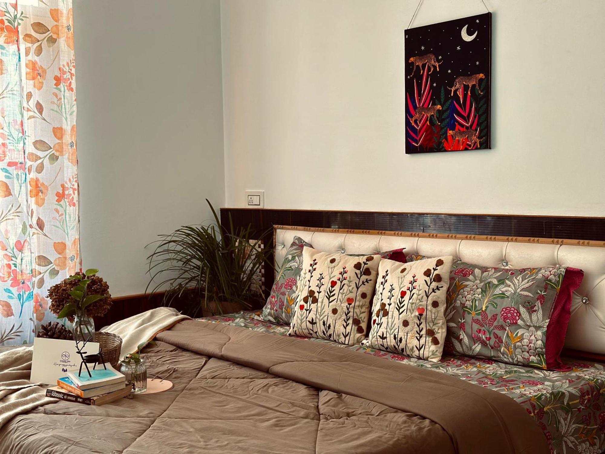 La Casa By Cosmic Kriya Hostel Bir  Exterior photo